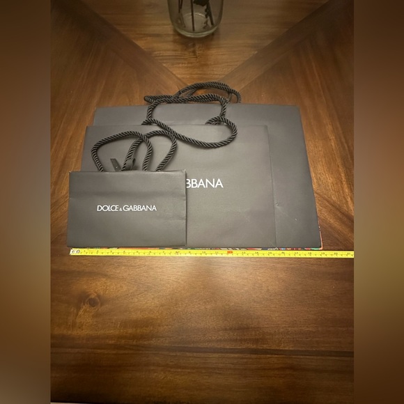 Dolce and Gabbana set of shopping bags - Picture 5 of 6